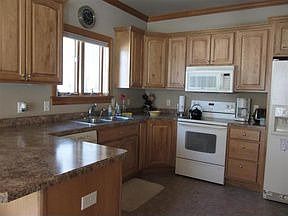 5th image of 715 Lake Forest Cir