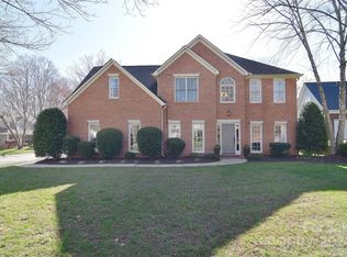 17323 Cambridge Grove Dr, Huntersville, NC 28078