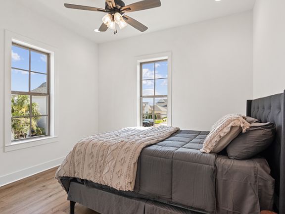 4th image of 115 Gaunt Ln #803A