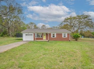 1674 Harris Henrietta Rd, Forest City, NC 28043