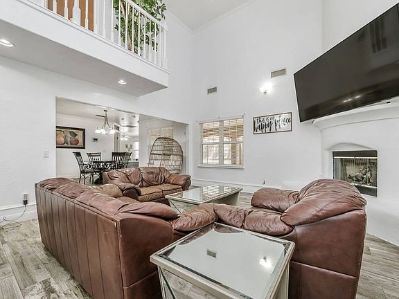 3rd image of 4104 Escondido Pl