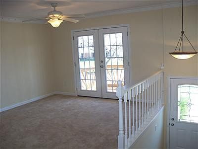 3rd image of 10029 Dunraven Dr