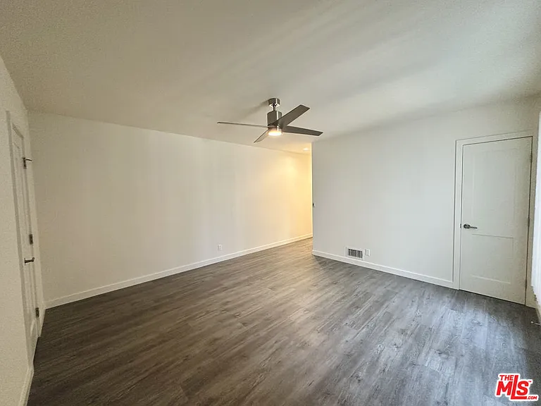 1155 Horn Ave #1 — Photo 10