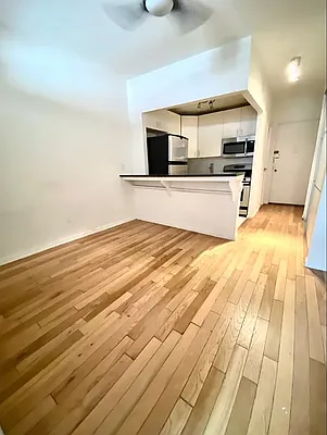 Rented by Guy Goldman, LREB | media 8