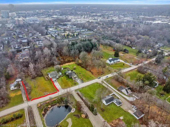 25559 Farmbrook Rd, Southfield, MI 48034