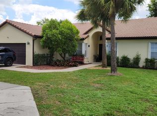 Lakes On The Green Replat, Hialeah, FL 33018