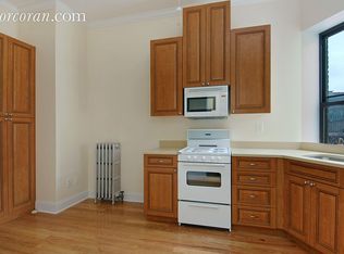 516 E 82nd St APT 5E, New York, NY 10028