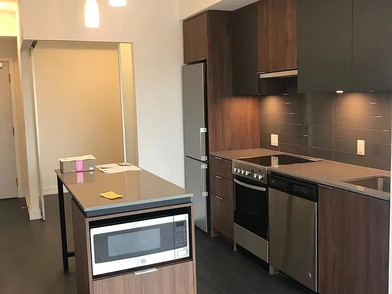 203 College St #2505 — Photo 12