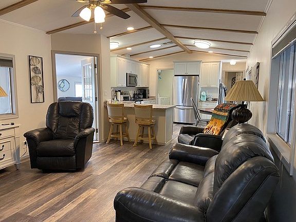 2nd image of 4065 E University Dr Lot 525