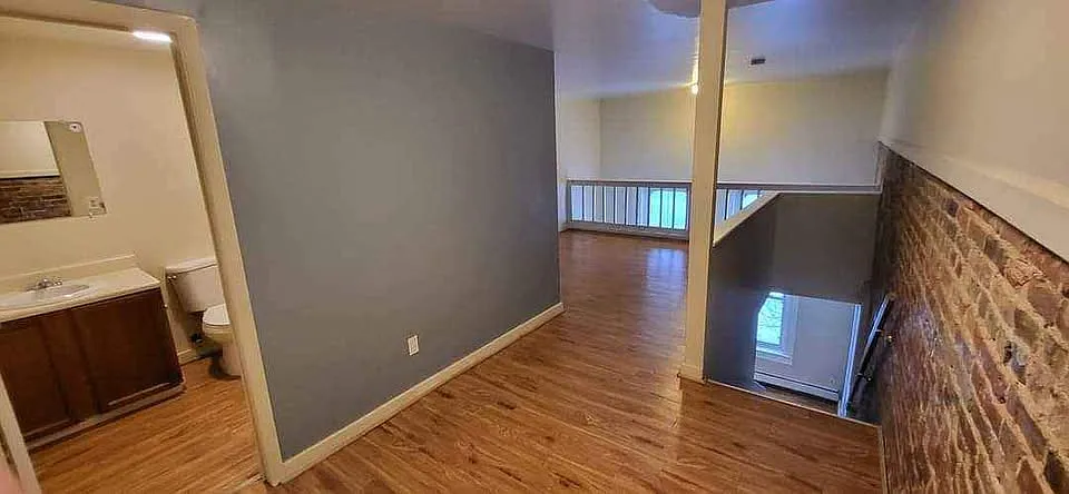 Cleveland House - 307 — Photo 4