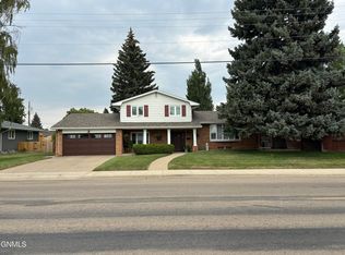 421 11th St E, Williston, ND 58801