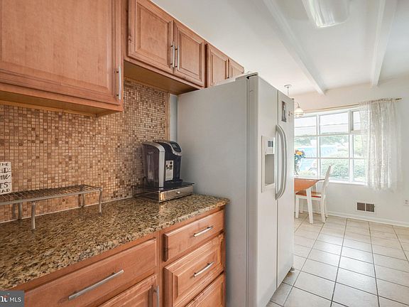 3rd image of 4110 Landgreen St
