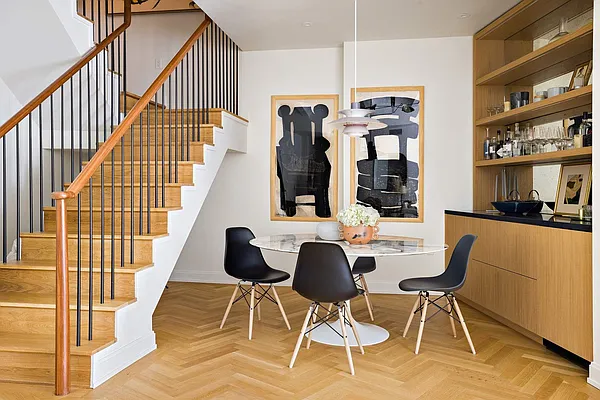 Sold by Sotheby's International Realty | media 3