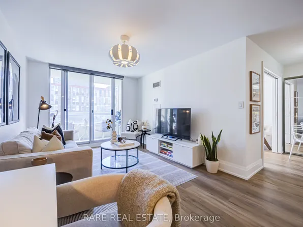 43 Eglinton Ave E #806, Toronto, ON M4P 1A2