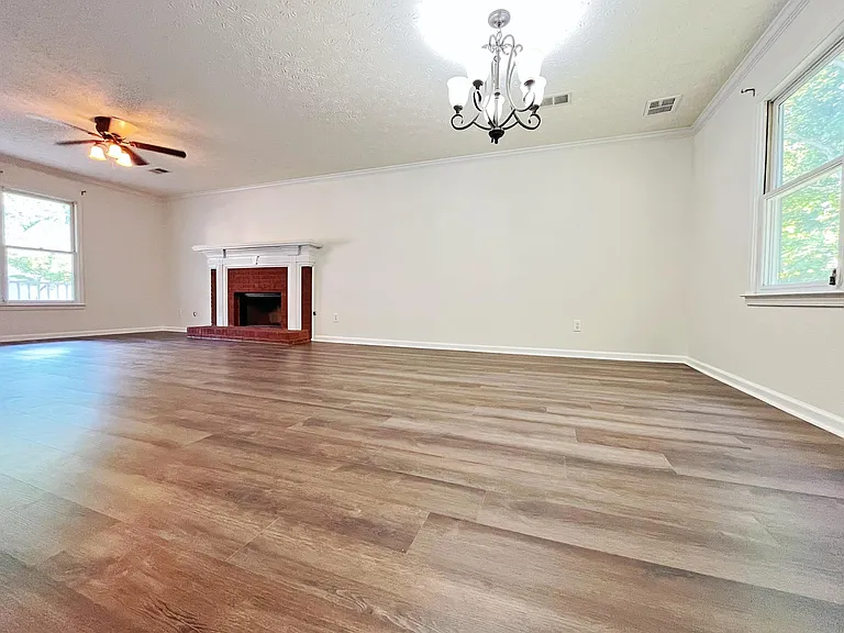 3060 Oak Meadow Dr — Photo 9