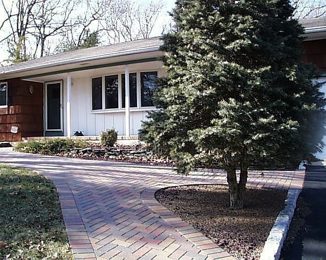 1st image of 5 Millard Ave