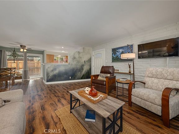 4th image of 48 N Center St