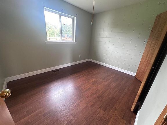 3rd image of 108 Hillcrest Ave #108