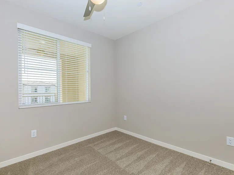 Los Alamitos Luxury Apartments — Photo 64