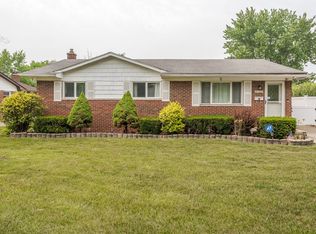 38308 N Rickham Ct, Westland, MI 48186