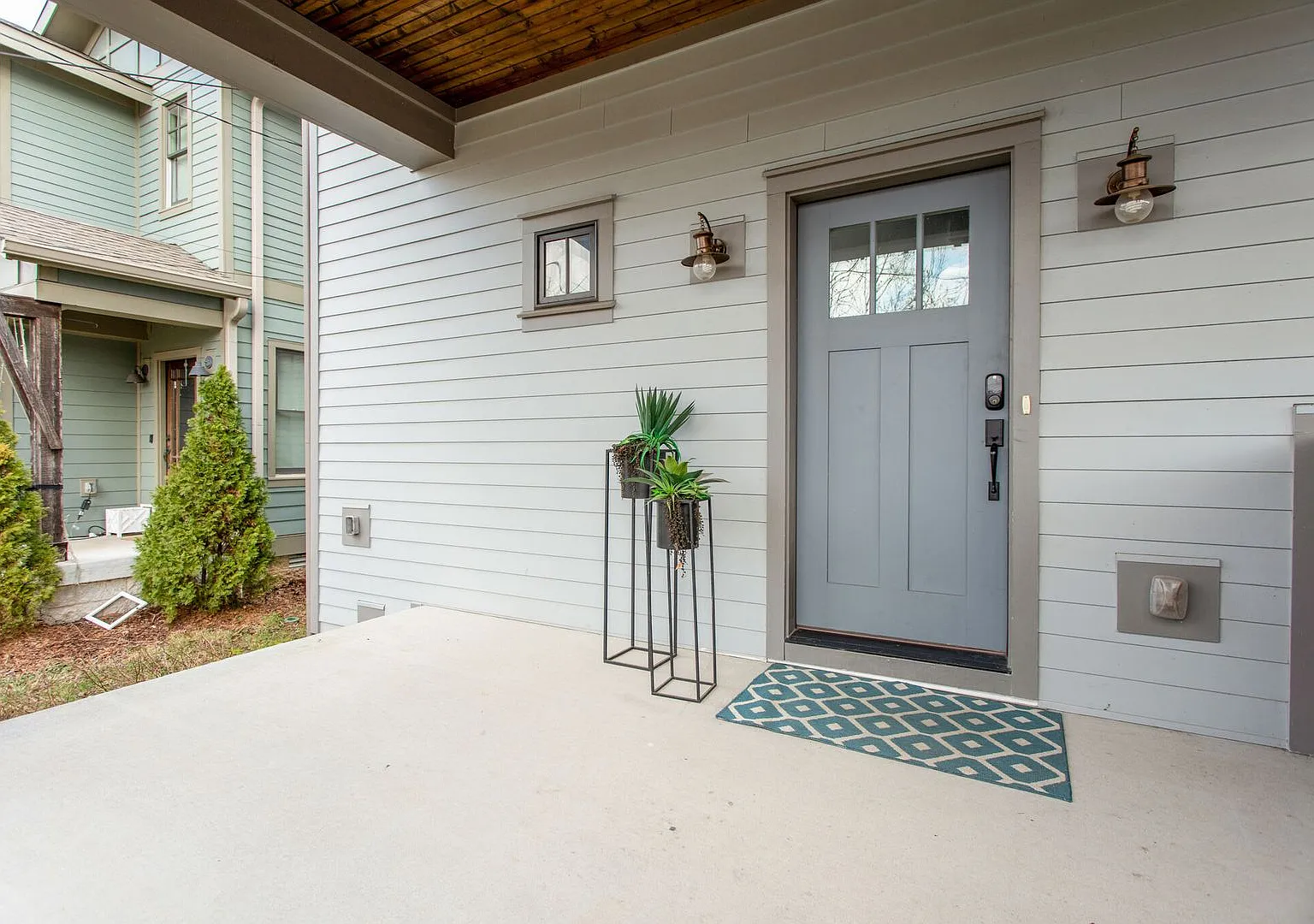 4 bedroom home in desirable East Nashville — Photo 3