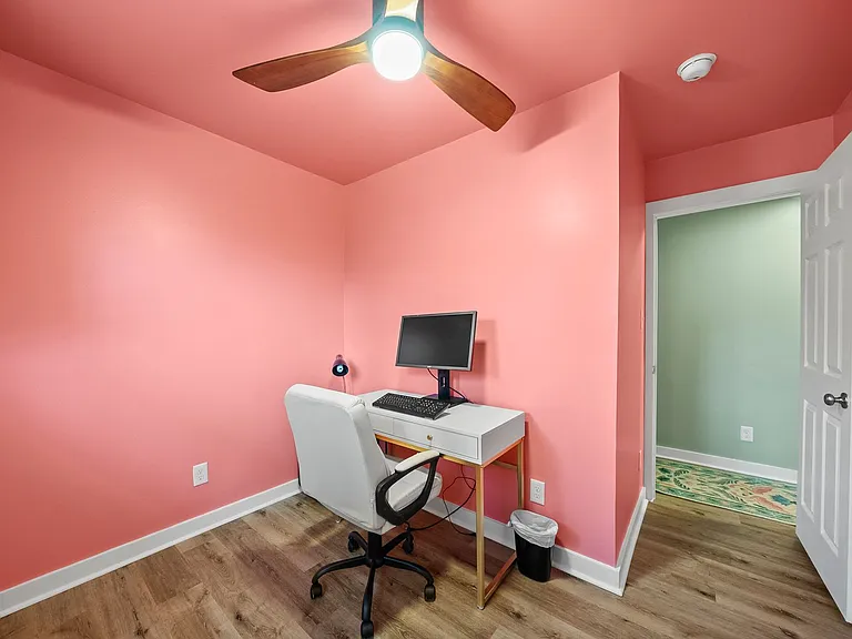 1002 Bacon St — Photo 18