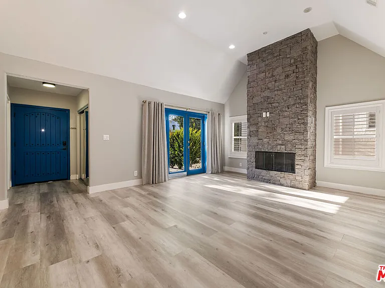 1112 S Highland Ave — Photo 37