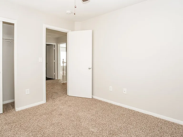 5812 Gemstone Peak St — Photo 10
