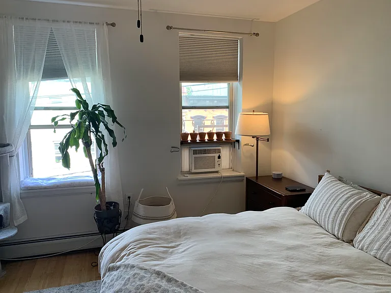 818 Willow Ave #3R — Photo 10