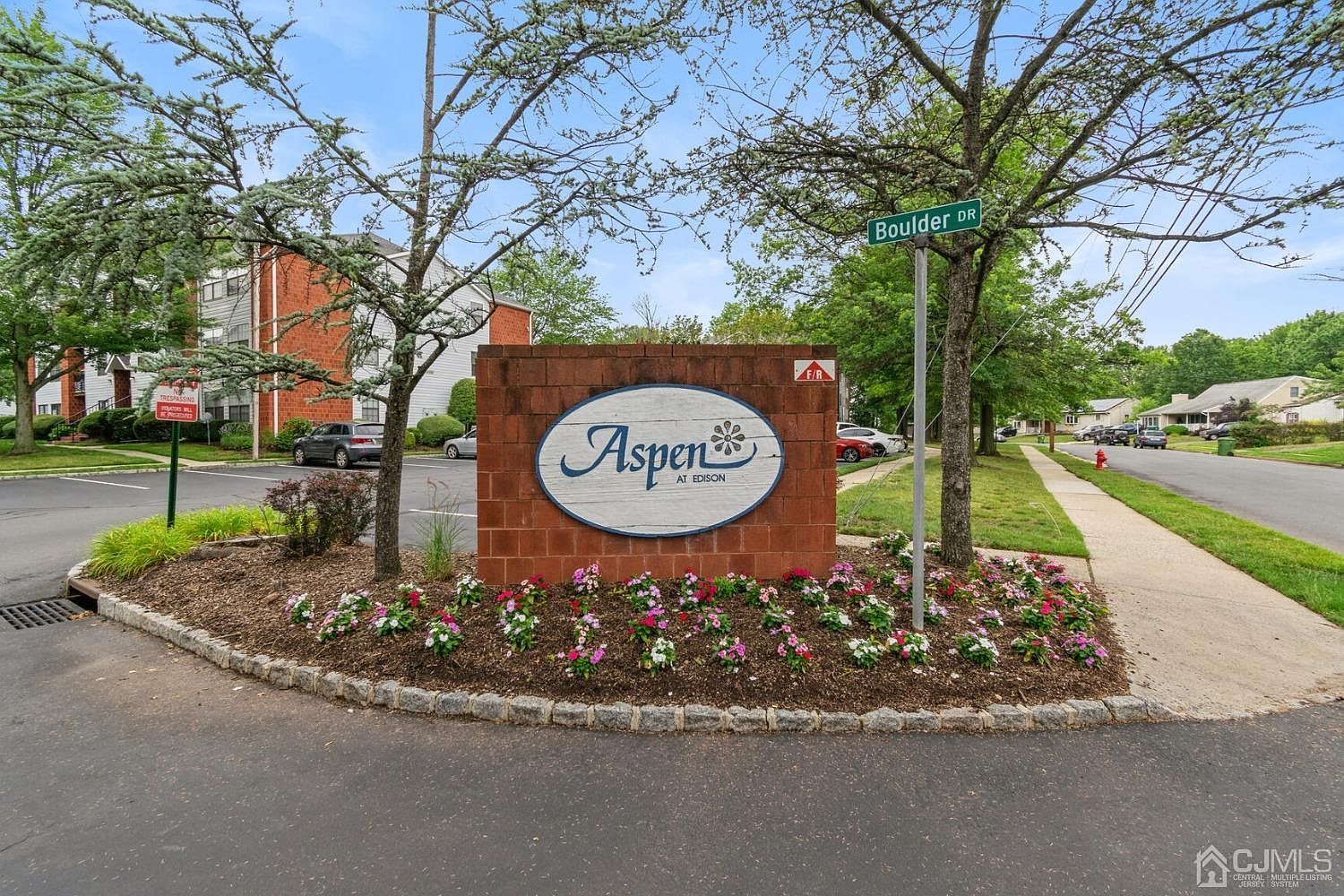 40 Boulder Dr, Edison, NJ 08817 MLS 2313044R Zillow