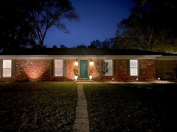 4th image of 4741 Livingston Dr