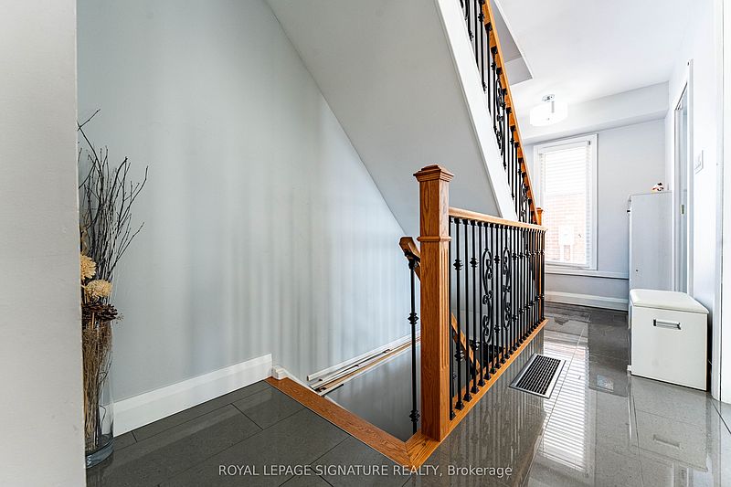 Toronto House for rent - 3 Bedrooms — photo 33