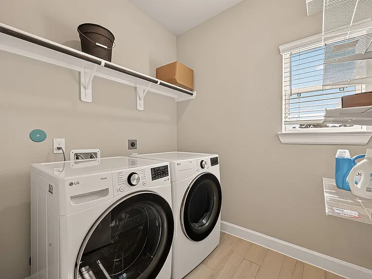 3223 Cedar Dawn Ln — Photo 35