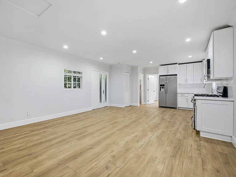 243 Crandall St — Photo 5