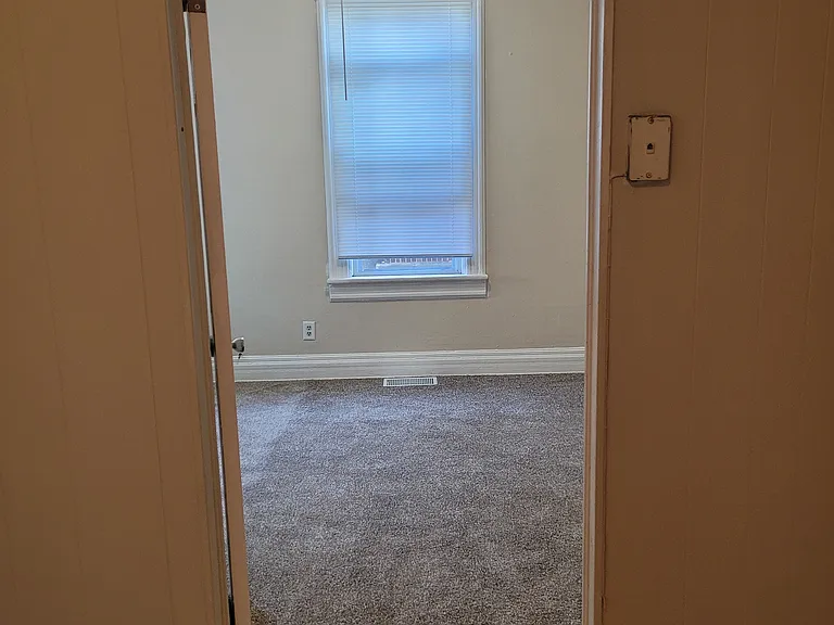 113 W Warren St #A — Photo 3
