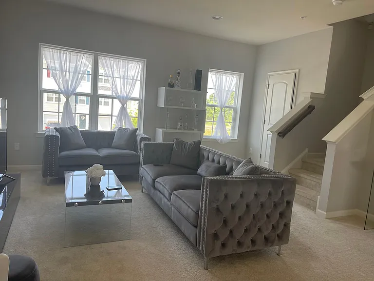 47 Iron Gate Rd — Photo 3