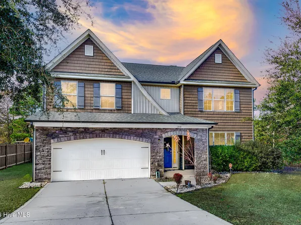 109 Creek End Court, Swansboro, NC 28584