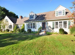 38 Bridle Rd, New Milford, CT 06776