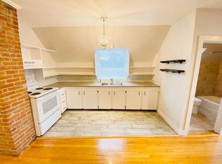 28-30 Everett St #3, Manchester, NH 03104