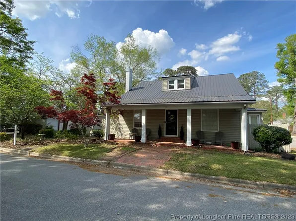 1100 N Barker St, Lumberton, NC 28358