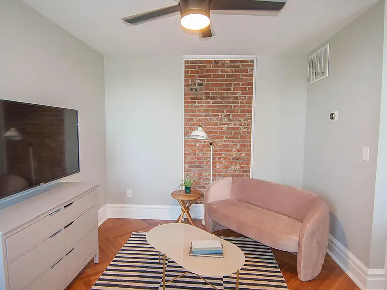 1901 Park Ave #3R — Photo 5