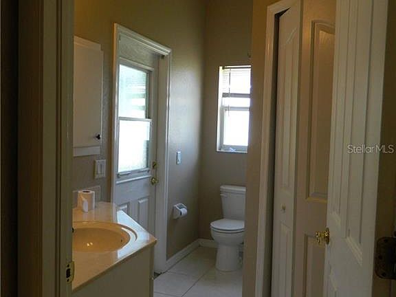 5th image of 2441 Chipley Ave