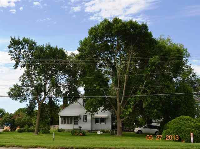 1st image of 6010 W River Dr