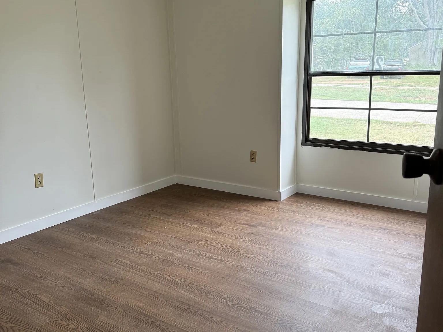 Aviation Estates - Lot 2 — Photo 4