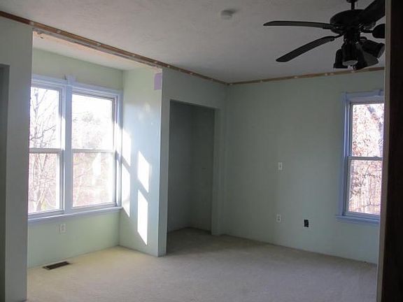 5th image of 665 N Old Arbor Ln
