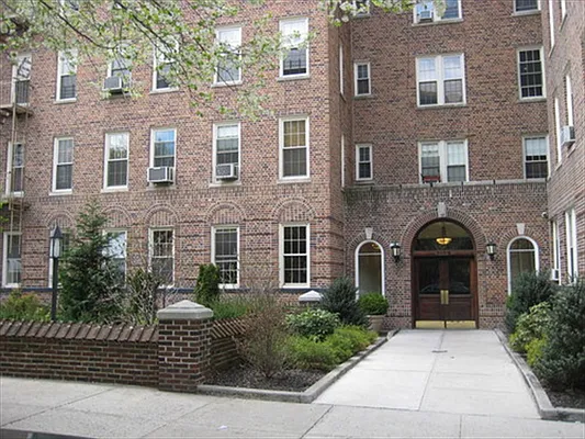 Rented by Corcoran | media 7