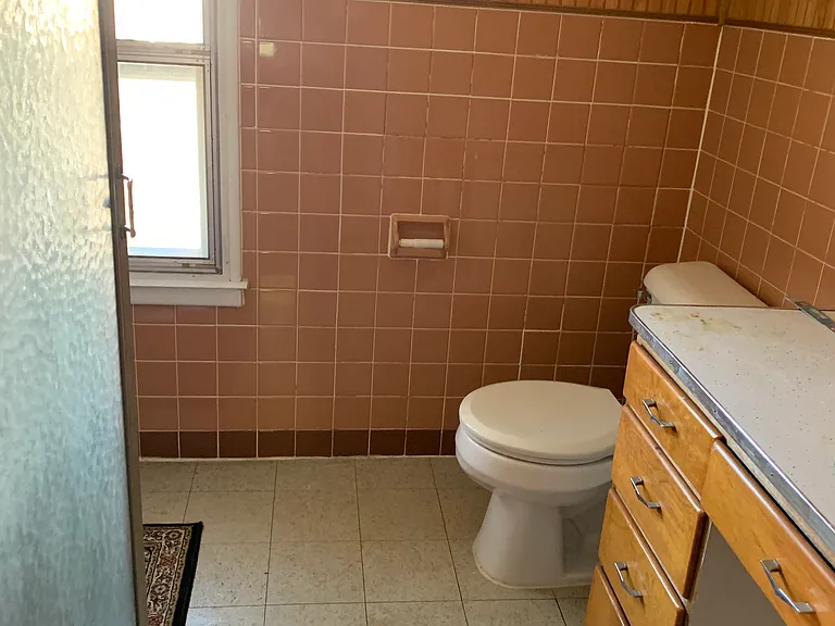 611 Cliff St — Photo 3