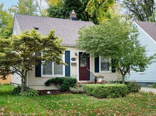 1873 Cole St, Birmingham, MI 48009