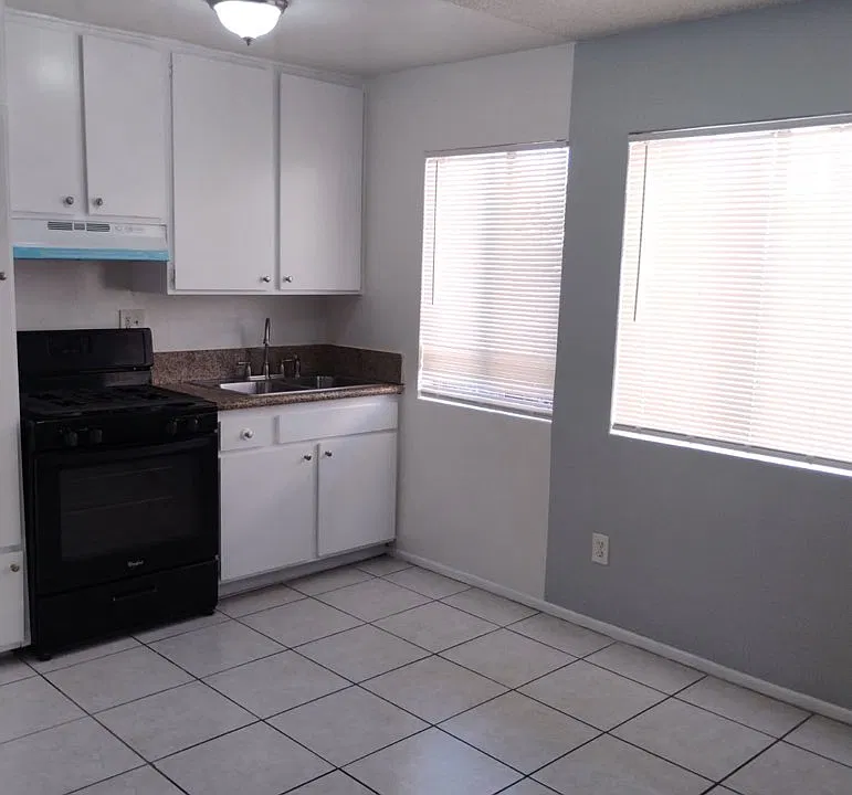 1425 Freeman Ave #3A