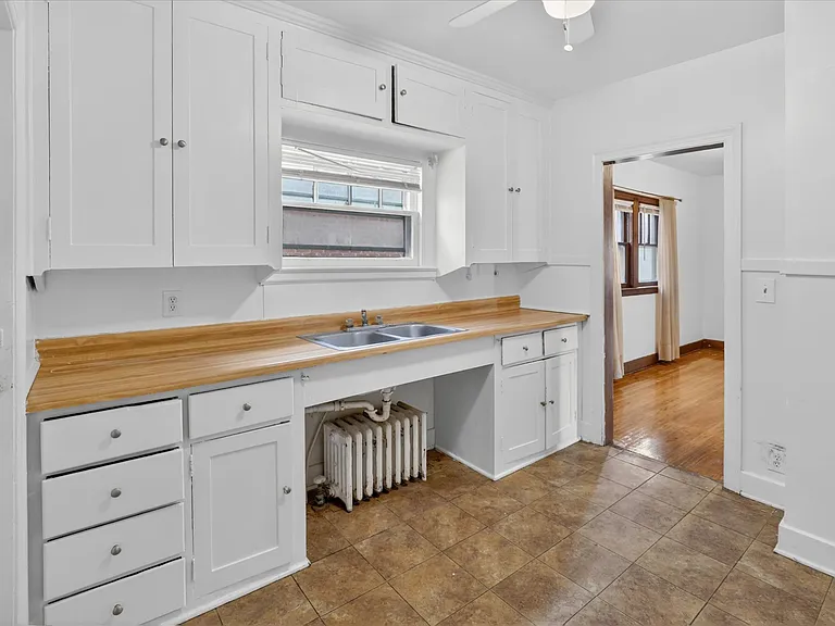 426 Floyd St #A — Photo 17